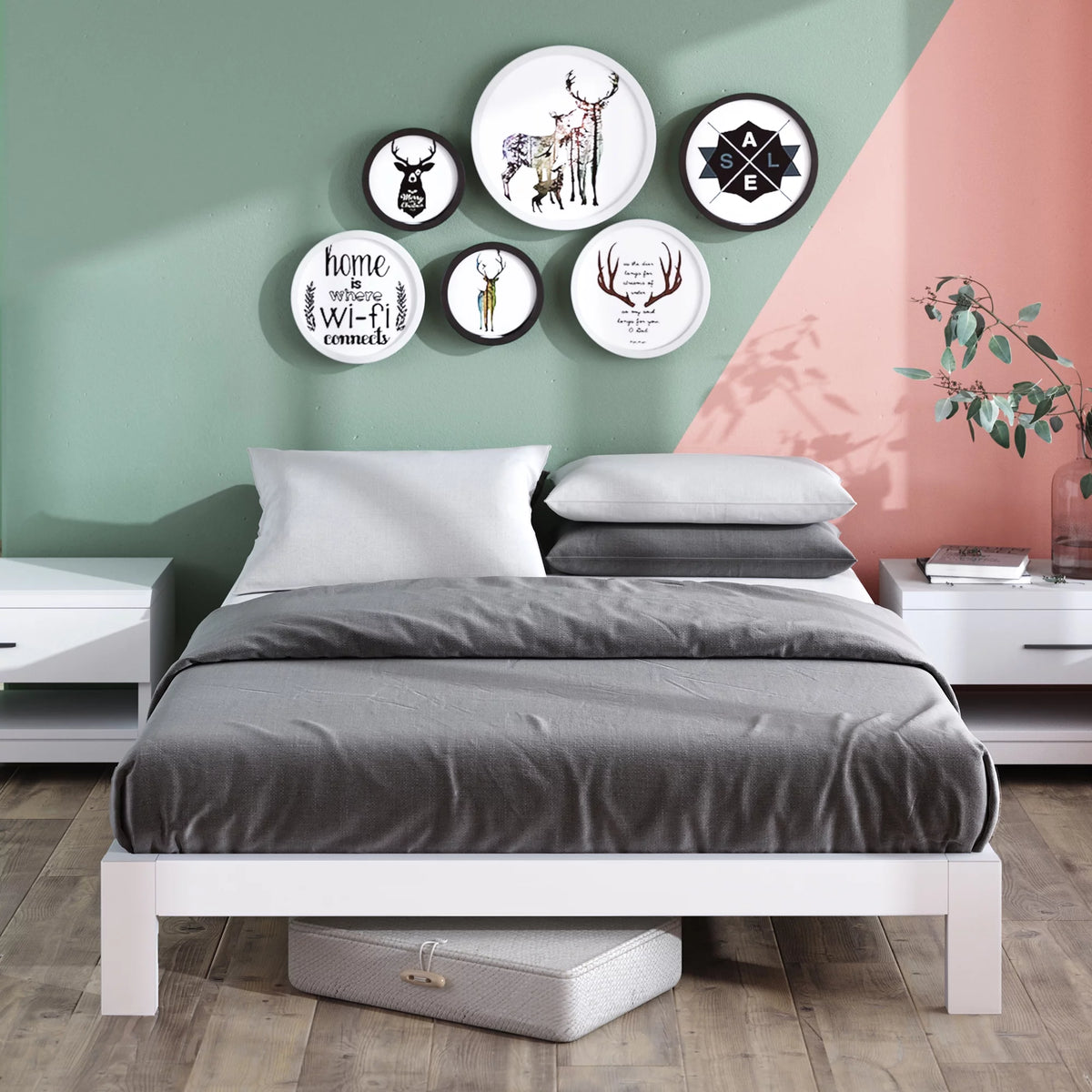 Queen White Metal Platform Bed Frame U84817