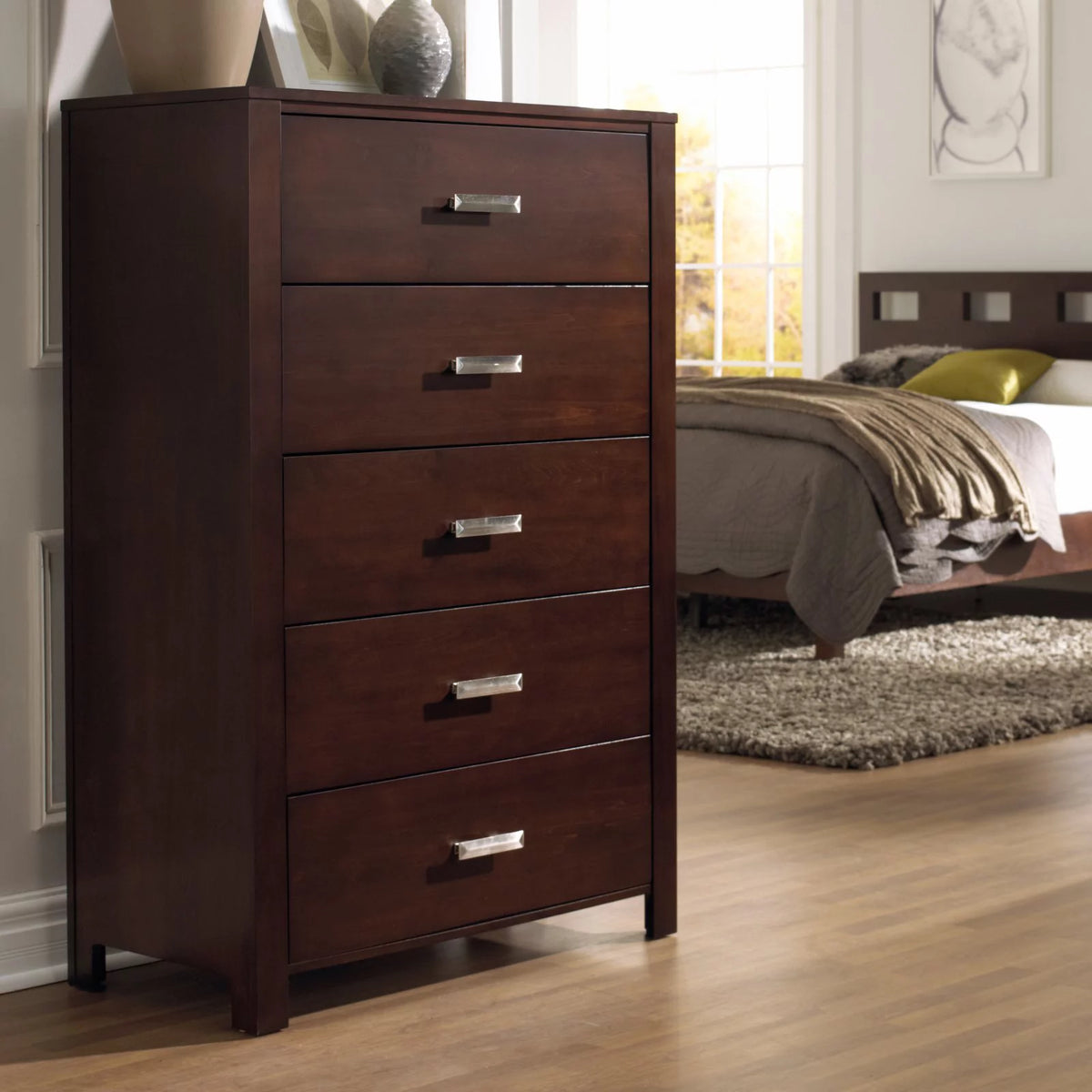 Five Drawer Chest in Chocolate Brown I31140