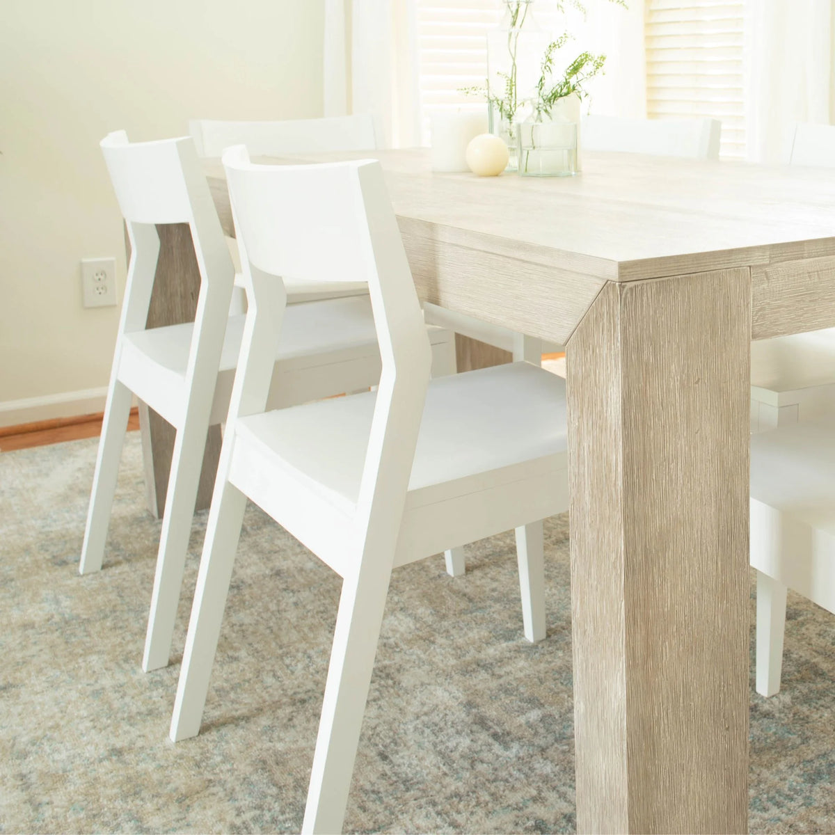 White Wooden Dining Chair O641