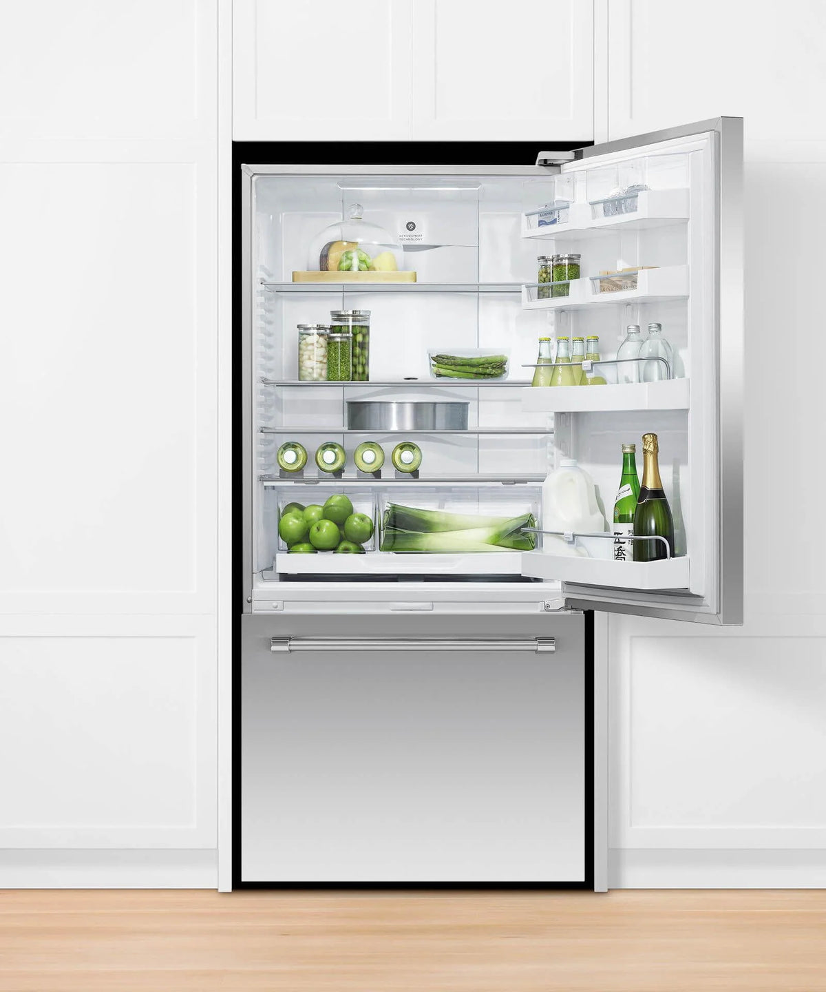 32 Wide 17.1 Cu. Ft. Bottom Freezer Refrigerator J355