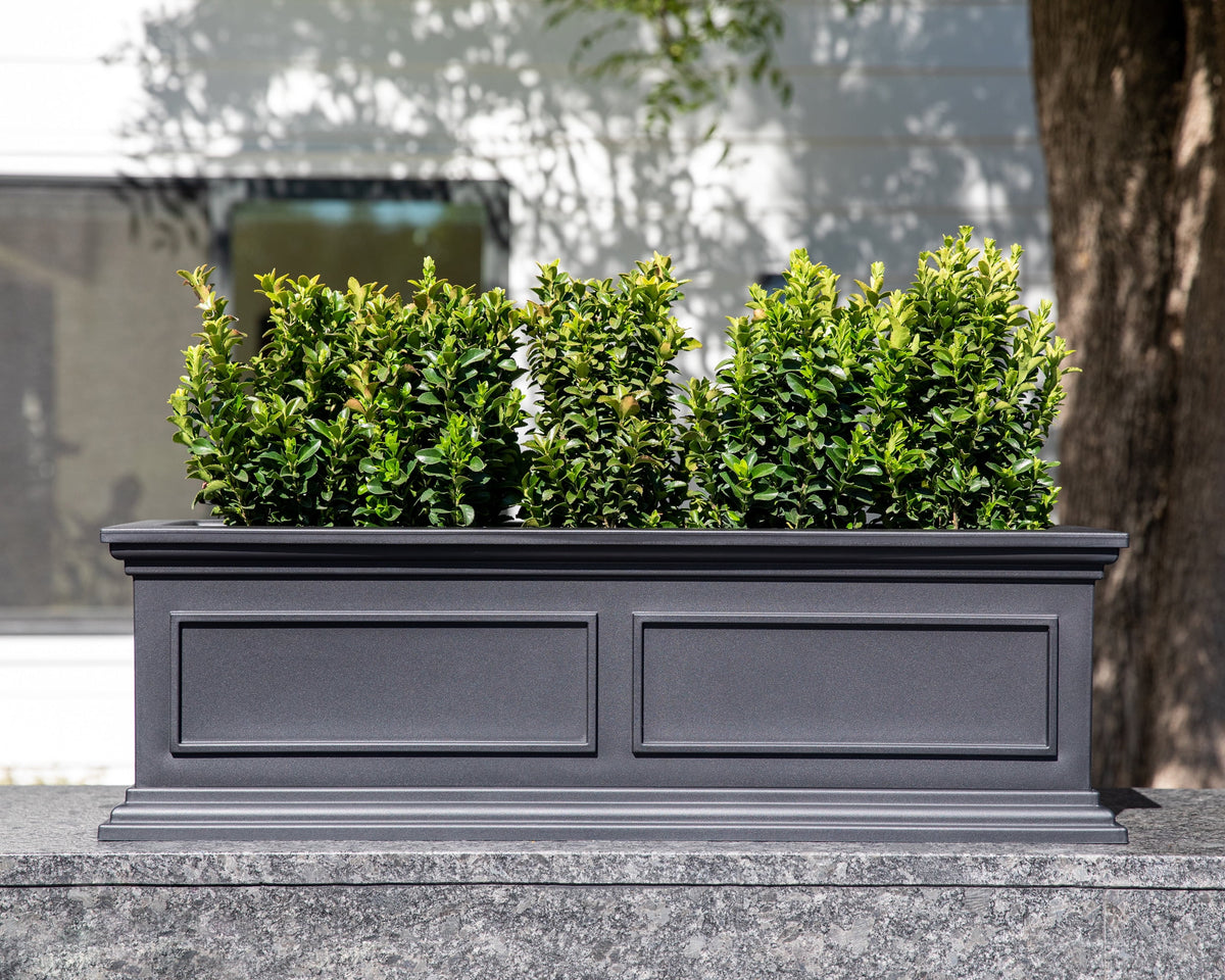 36" Black Planter U136
