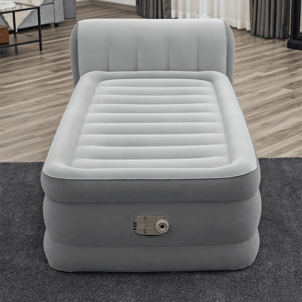 Queen Air Mattress with Built-in Pump P5673