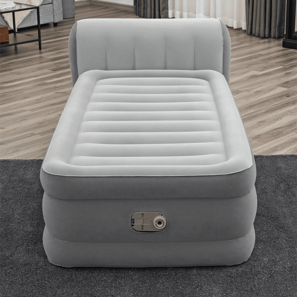 Queen Air Mattress with Built-in Pump P5673