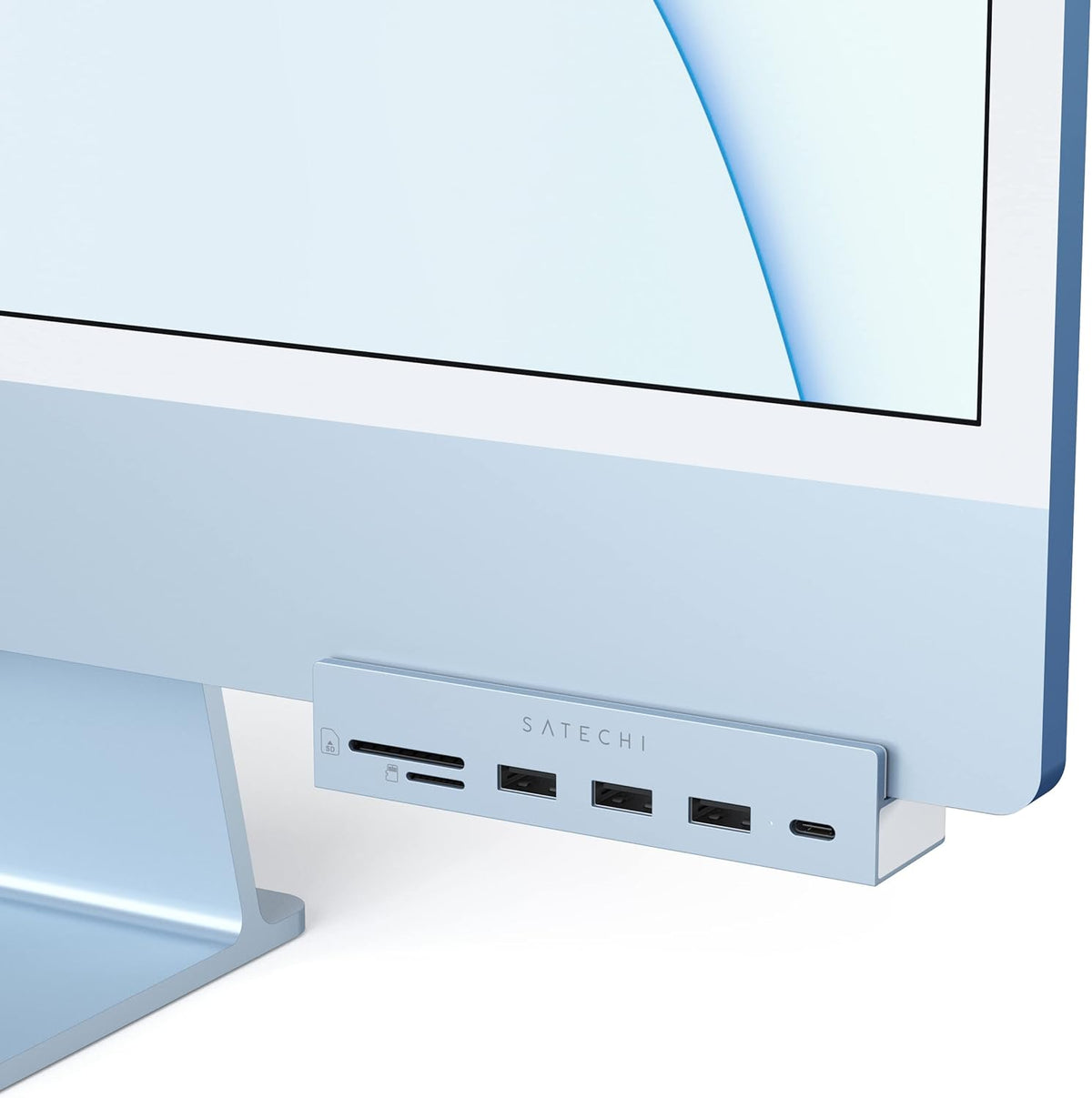 USB-C Clamp Hub with USB-C Data Port, USB-A 3.0 Data, Micro/SD Card Reader P5373