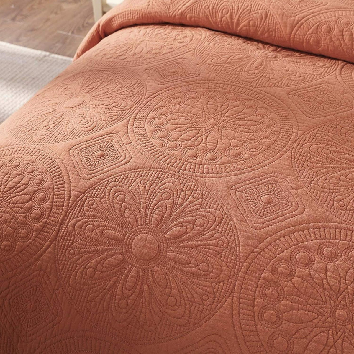 Cotton Stone Washed Floral Bohemian Coverlet Bedspread 3 Piece Set, King Z1308