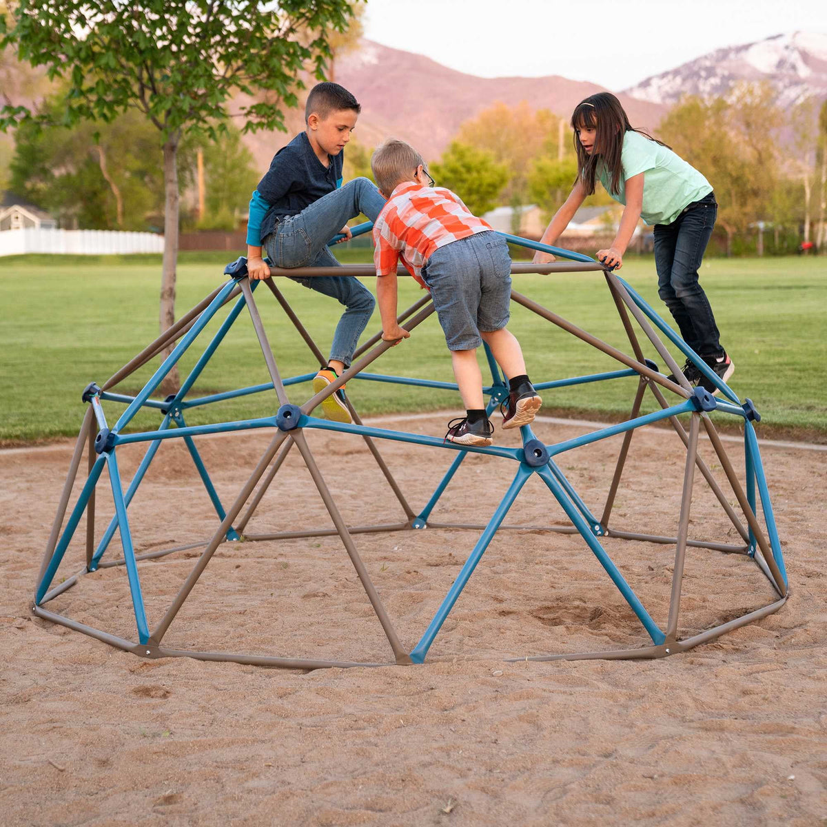 Kid's Outdoor Dome Climber C909