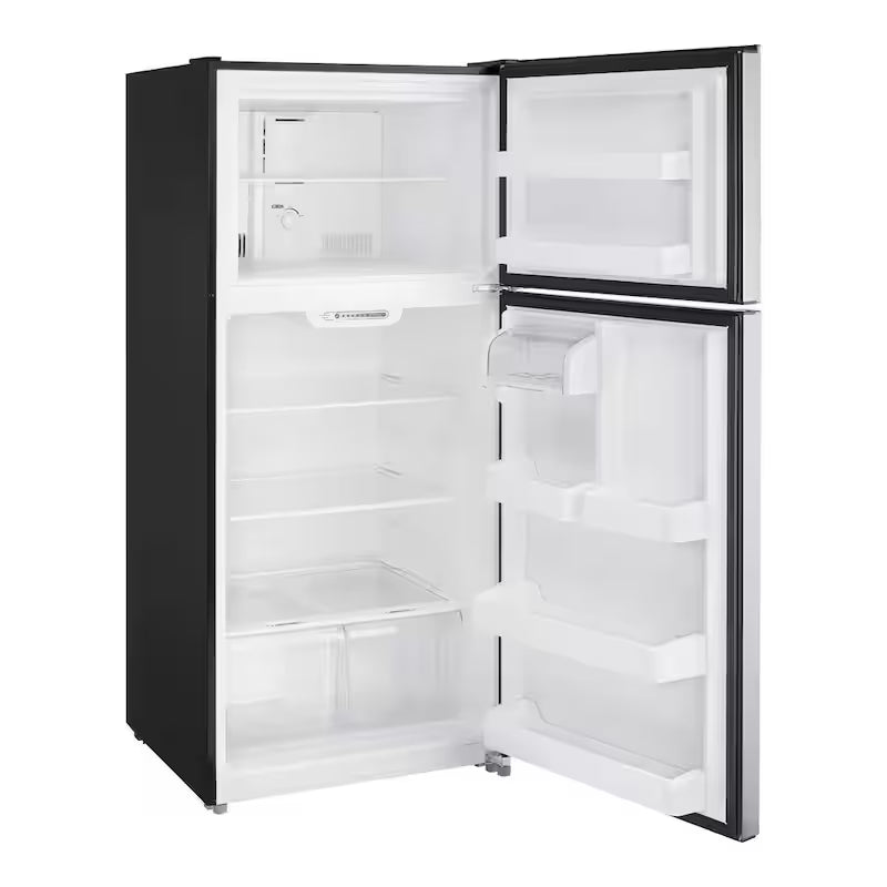 Top Freezer Refrigerator in Stainless Steel Look Q7367