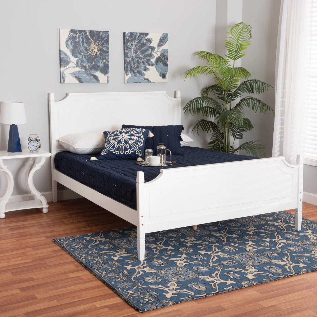 White Wood Queen Size Platform Bed Z798