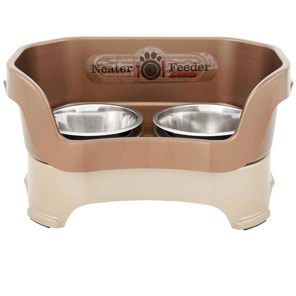 Dog Feeder E6887